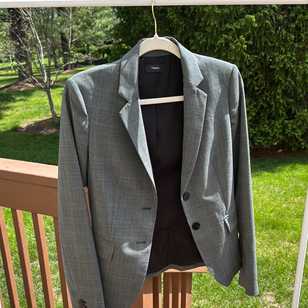 Theory Gray Sport Coat with Notched Lapels